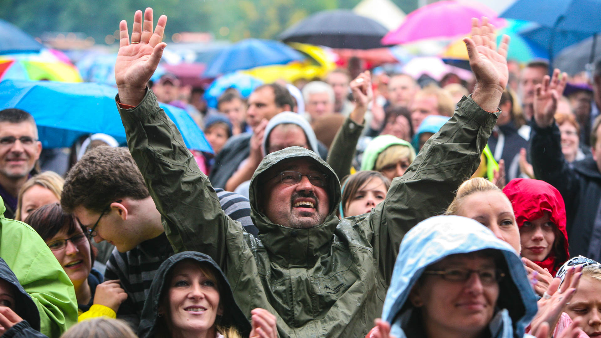 Es gibt kein schlechtes Wetter - nur unpassende Kleidung. Und Spaß macht's trotzdem! © BAYERN 3