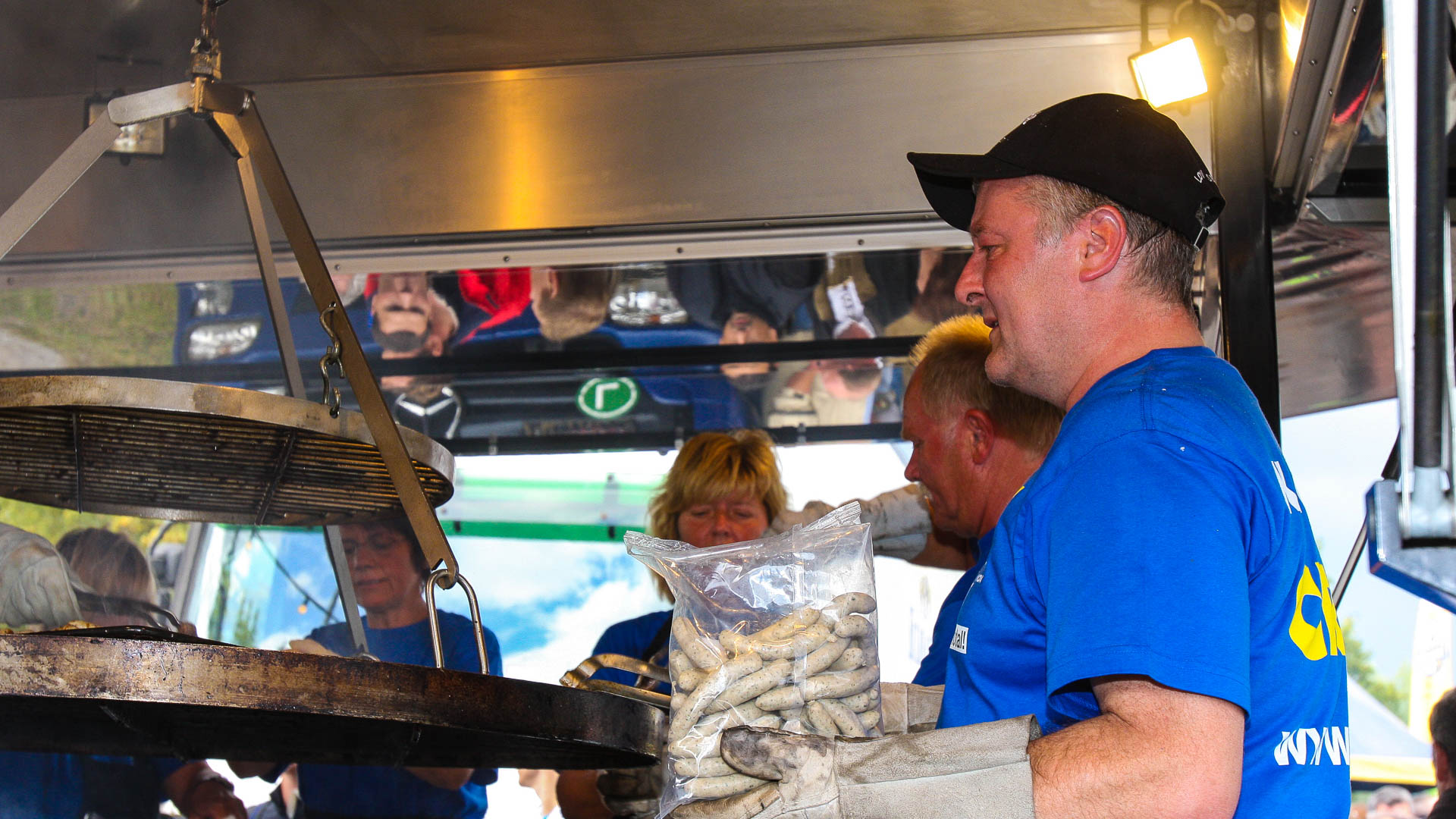 Am Grill geht's von Anfang an rund - ist ein Rundgrill © BAYERN 3