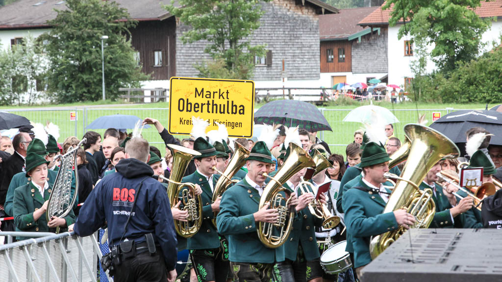 Die Delegation aus Oberthulba kommt in den Chiemgau zum BAYERN 3 Dorffest nach Inzell © BAYERN 3