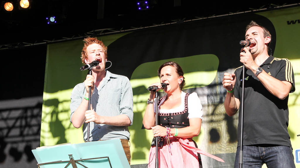 Stimmgewaltig: Sebastian Winkler, Brigitte Theile und Edi van Beek von der BAYERN 3 Band © BAYERN 3