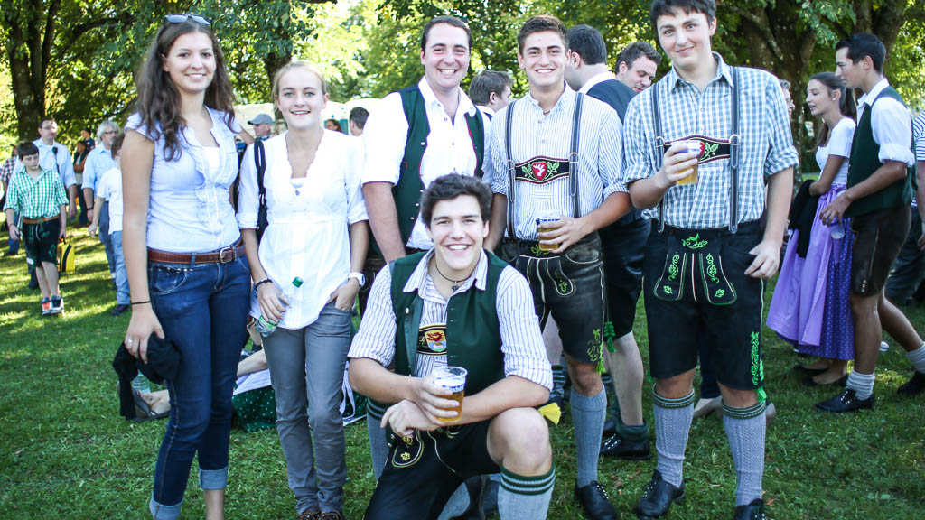 Das BAYERN 3 Dorffest ist ja auch immer 'ne schöne Gelegenheit, die Tracht mal wieder rauszuziehen. © BAYERN 3