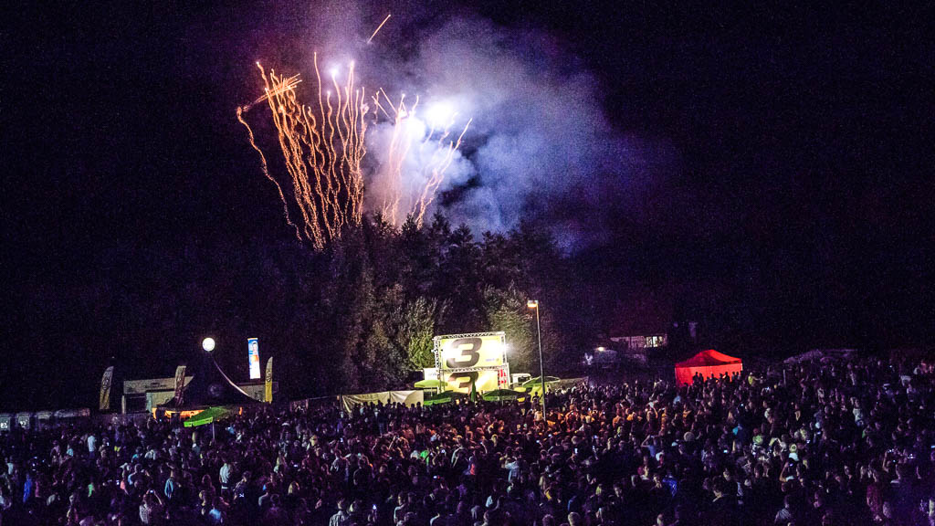 Mit dem Feuerwerk endet traditionell das BAYERN 3 Dorffest © BAYERN 3